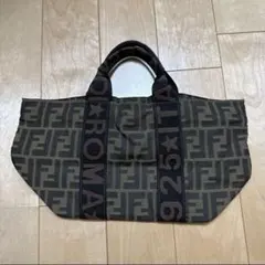 FENDI ズッカ柄 トートバッグのサムネイル