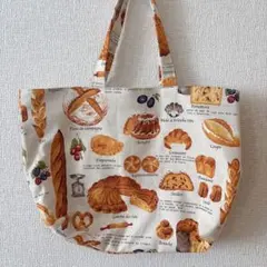 ハンドメイド　大きめサイズ　エコバッグ　パン柄　トートバッグ