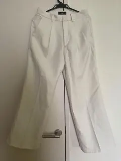 HARE ハレ ワイドフレアパンツ スラックス オフホワイトのサムネイル