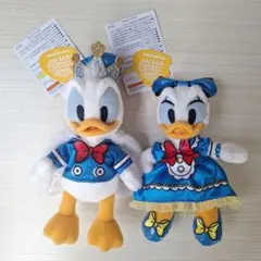 2025 パルパルーザ　ドナルド&デイジーぬいぐるみバッジ