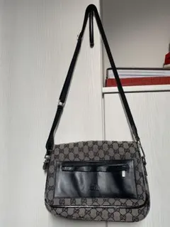 GUCCI グッチ ショルダーバッグ GG柄 レザー フラップ
