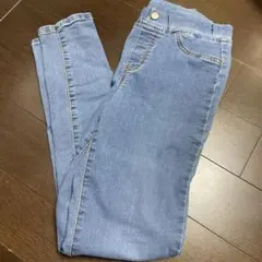 ライトブルーデニムスキニーパンツ