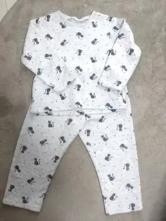 キッズ　猫柄　グレー　長袖パジャマ　110cm