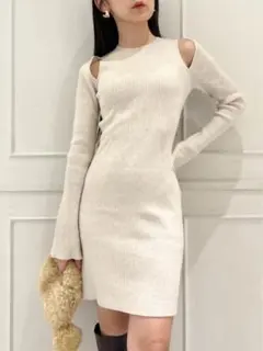 [スナイデル] ショルダースリットミニニットワンピース SNIDEL