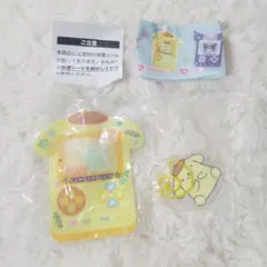☆未使用品　サンリオ　PVCクリアケースつき　アクリルチャーム　ゲーム機デザイン
