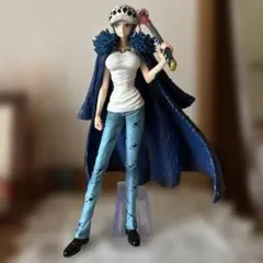 ワンピースフィギア　トラファルガー・ロー