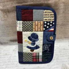 パッチワーク ＊可愛いスーちゃんのアップリケ＊マルチケース＊お薬手帳入れ