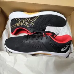 ASICS LAZERBEAM RI ジュニアスニーカー ブラック/レッド