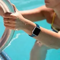 コンパチブル apple watch バンド 交換ベルト柔らかいシリコン素材