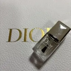 ディオールグロウ