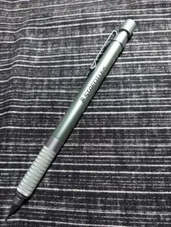 Item thumbnail for item ddc6134b-84dd-4add-97e7-ed5479028f17