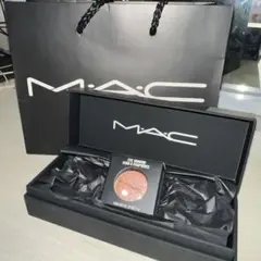 MACアイシャドウ