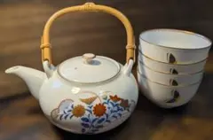 陶器製 花柄急須と湯呑み4個(香蘭社)