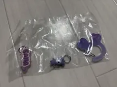 「1個」 TWICE LOVELYS アクリルカラビナフロッキーマスコット サナ