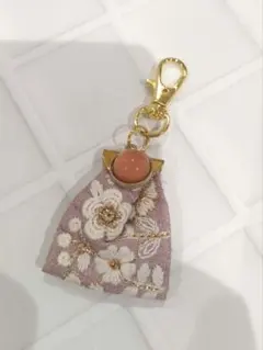刺繍リボン キーホルダー③ キーリング くすみパープル ハンドメイド