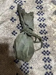 グリーンレザー　巾着袋