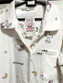 ［上衣のみ］PEANUTS スヌーピーベロア調パジャマ新品未使用