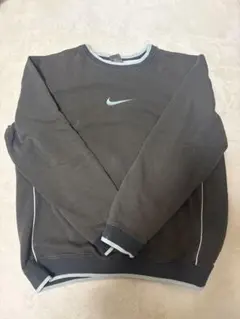 Nike ダークグレー クルーネック トレーナー