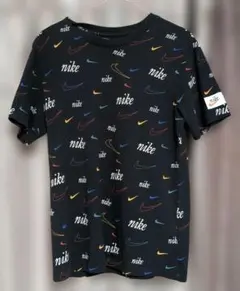 Nike The Nike Tee 総柄スウォッシュ&ロゴTシャツ黒　M