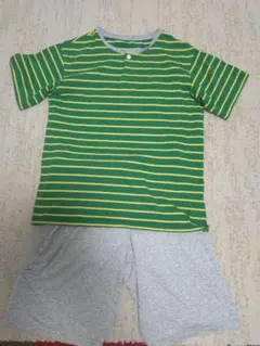 ユニクロエアリズムパジャマ160センチ