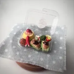 미니어처 돈구리 카페 속을 채운 피망 도시락