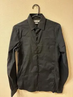 【値下げ中】ZARA ブラックシャツのサムネイル