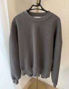 AMI PARIS グレー クルーネック ロゴスエットトレーナーのサムネイル