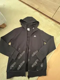 adidas 黒 フルジップパーカー