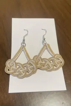 【みちよ様専用】2点セット水引ピアス　あわじ結びアレンジ　ベージュ　ハンドメイド