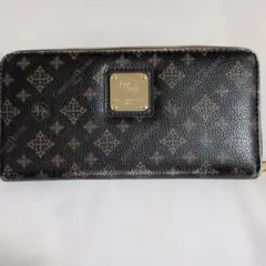 ま*ー様 ブラックレザー長財布 ロゴ入りのサムネイル