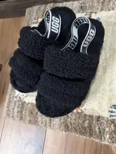 UGG サンダル ブラックのサムネイル