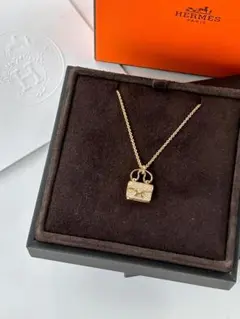 美品 H ミニバッグモチーフ ダイヤネックレス 専用ケース付 美品のサムネイル