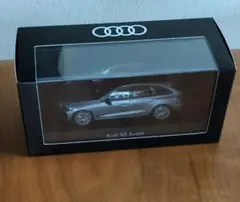 Audi A5 Avant サンルーフタイプ2025 最新モデル1/43 グレーのサムネイル