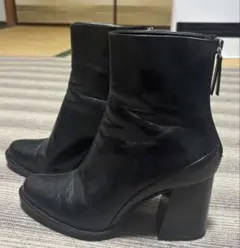 【未使用】ZARA BASIC ブーツのサムネイル