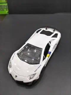 Jada Toys Lamborghini Aventador SVのサムネイル