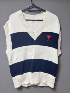 ami ハート刺繍 Vネックニットベスト