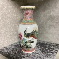 中国　中国景徳鎮製　粉彩　漢詩孔雀牡丹文瓶　花鳥図　花瓶　一輪挿し　花器