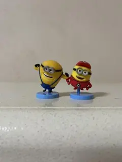 【美品】ミニオンズ　チョコエッグ　2体