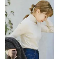 アーバンリサーチ　ハイネックニット