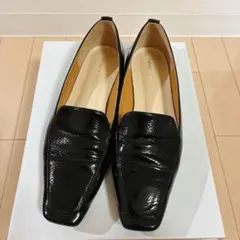 オデットエオディール エナメルローファー 黒 24cmのサムネイル