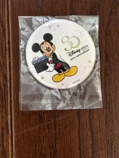 Disney store 30周年 ミッキー 缶バッジ