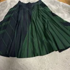 フレアスカート 緑と黒のストライプ サイズ38