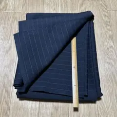 184昭和レトロ　ネイビー ストライプ柄 布 大きめ