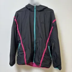 adidas レディース　ウインドブレーカー