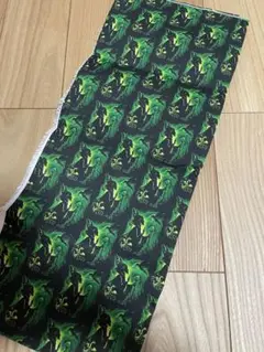 マレフィセント　ディズニー　生地