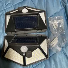 屋外防犯ソーラー100LEDモーションセンサーライト2個