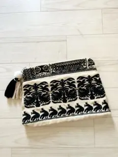 Odette é Odile ✳︎刺繍クラッチバックのサムネイル