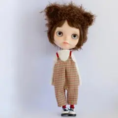 ブライスアウトフィット　クルースウェットとサロペット　杢オートミールx ベージュ