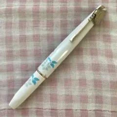 プラチナ 14K 14金 万年筆 ショート 白軸 細字 クローバー 廃盤 - メルカリ