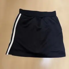 BROWNY 黒スカート　スリット入りのサムネイル
